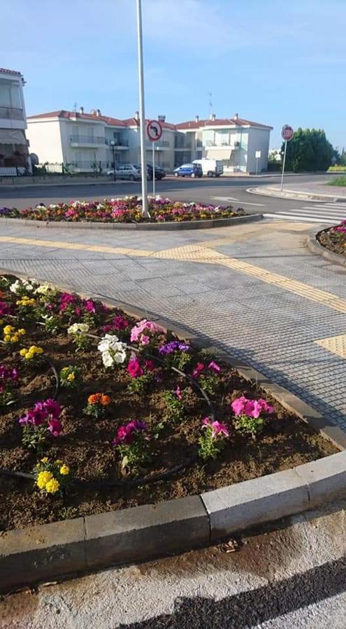 Райский Уголок 尼亚·蒙达尼亚 外观 照片
